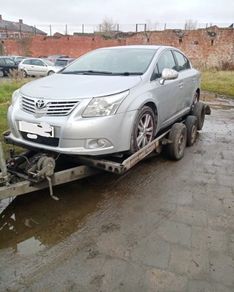 toyota avensis 2.2 d4d breaking
