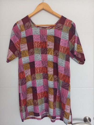 women summer top/ tunic.size12/14