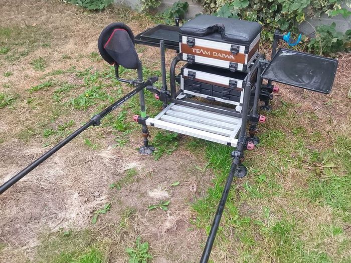 Daiwa Team seat box with accessories