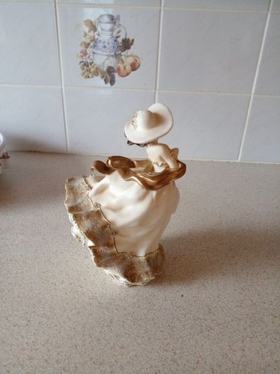 Figurine - The Leonardo collection -  Autum Breeze 1996