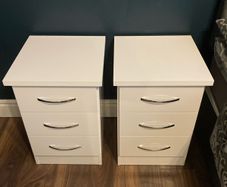 White Gloss Bedside Lockers x 2