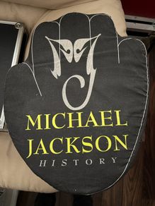 michael jackson concert glove