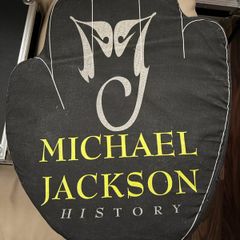 michael jackson concert glove