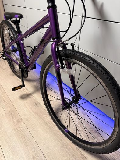 Giant ARX Junior Bike 24 inch (Like NEW)