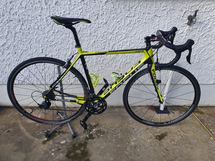 Focus cayo carbon road bike