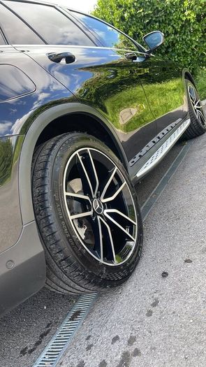 Mercedes Benz glc 220