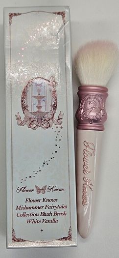 Flower Knows Midsummer Fairytale Brush