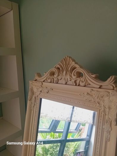 Free mirror