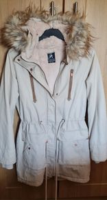Cream Winter Coat Fur Lined SIZE 6