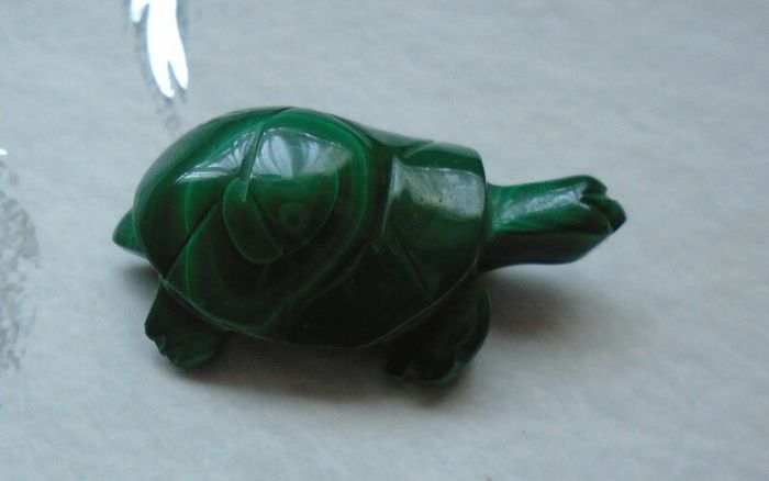 Malachite carved turtle figurine,Ornament,Collectables,gemstones,
