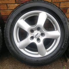 Set of mint 18inch Alloys. Bolt Pattern 5x120