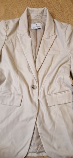 Stradivarius Belted Blazer - M