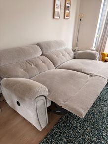Recliner sofa