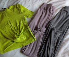 Bundle of clothes age 10 or sx