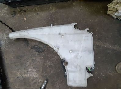 BMW E90 E91 3 SERIES Windscreen Washer Bottle  7068998