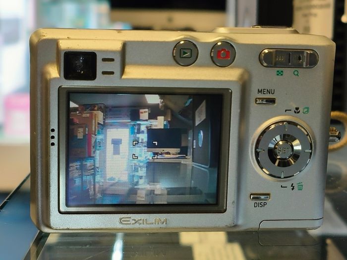 Casio EXILIM EX-Z50 Digital Camera 5 Megapixel 3x Optical Zoom 5.08 cm (2 Inch) Display