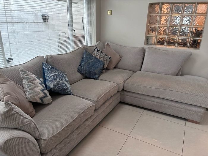 grey corner suite