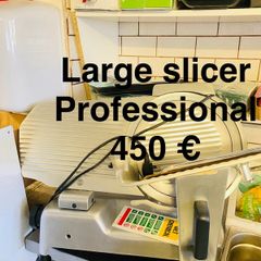 Meat and salami slicer professional for home or restaurant use