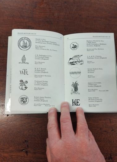 A Bottle Collectors Guide book