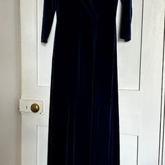 Folkster Loni full length midnight blue v-neck evening occasion Loni gown Size XS