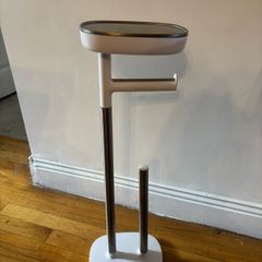 Toilet paper stand