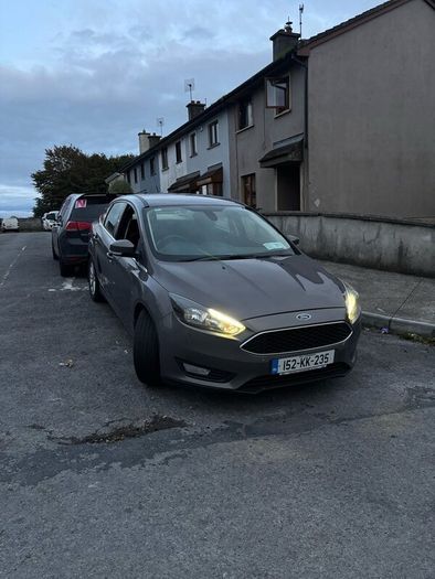 2015 Ford Focus Zetec 1.6L saloon