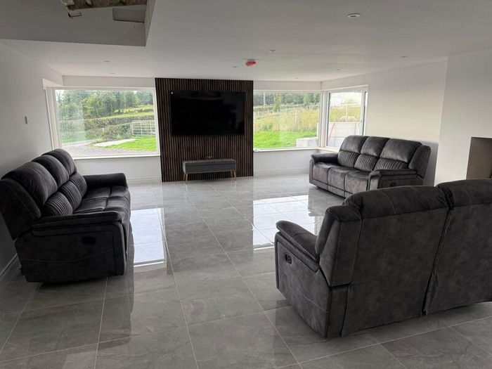 New Sofas -save 500 | Free Delivery