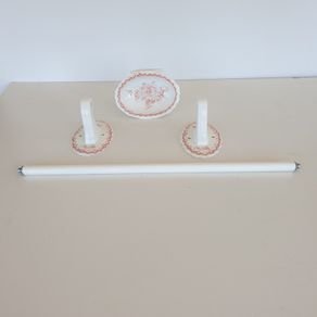 Hadida floral soap dish and towel rail bone china