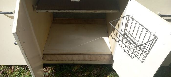 Retro Metal Kitchen Cabinet