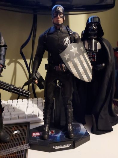 Hot Toys Captain America Concept Art Version MMS488 1/6 Hottoys