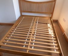 Stunning queen bed