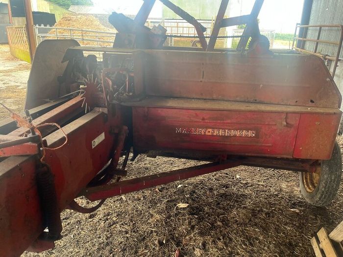 massey ferguson  square baler