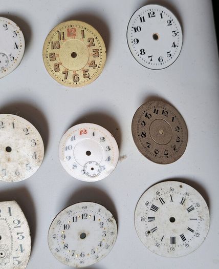 Selection of 32 Vintage Wrist & Fob Watch Dials