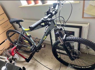DiamondbackMtb+bike trainer-all year training set