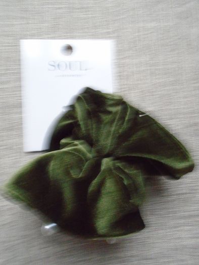Velvet scrunchy, Hair accessories,Scrunchy
