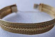 Vintage 1970's 18ct Gold Plated  Mesh Bracelet Textured Stripe Design