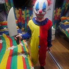 Scary clown costume