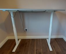 Standing desk