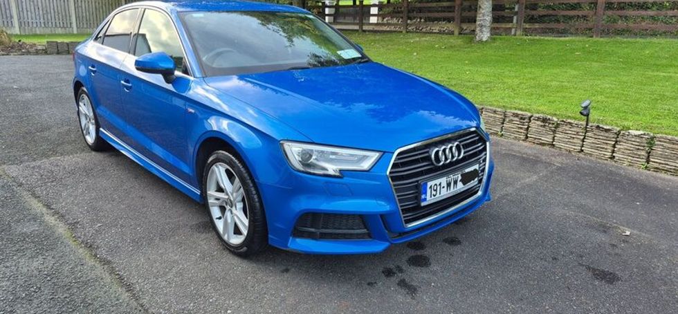 Audi A3 2019 Ara Blue S Line