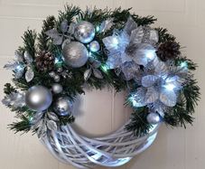 Christmas door wreath