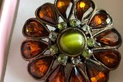 vintage floral brooch
