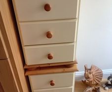 2 Bedside lockers