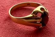 9ct Gold Signet Ring 3.4 grams Size Q