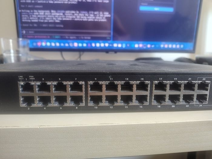Dell PowerConnect 2824 24 Port Gigabit switch