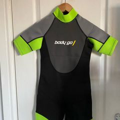 Bodygo wet suit aged 10