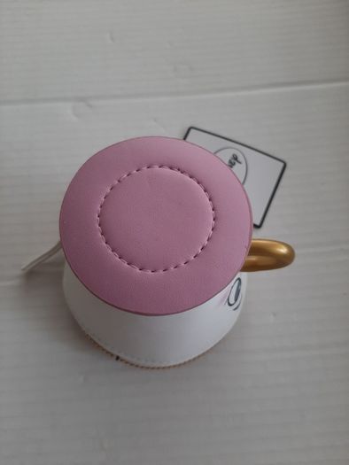 New With Tags disney chip cup with zip opening
