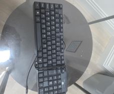 Wired keyboard and wireless mouse