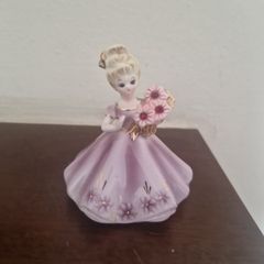 figurine