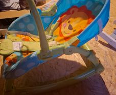 Baby bouncer