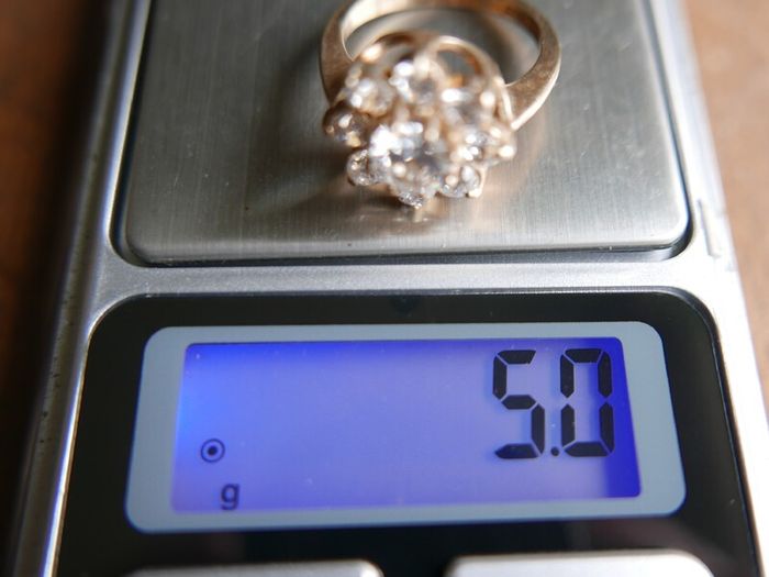 Vintage 9ct Yellow Gold 375 Cubic Zirconia Cluster Ring 5.0g